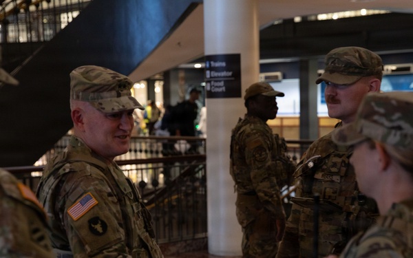 Maj. Gen. Kemper Visit JTF-DC Guardsmen