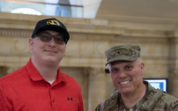 Maj. Gen. Kemper Visit JTF-DC Guardsmen