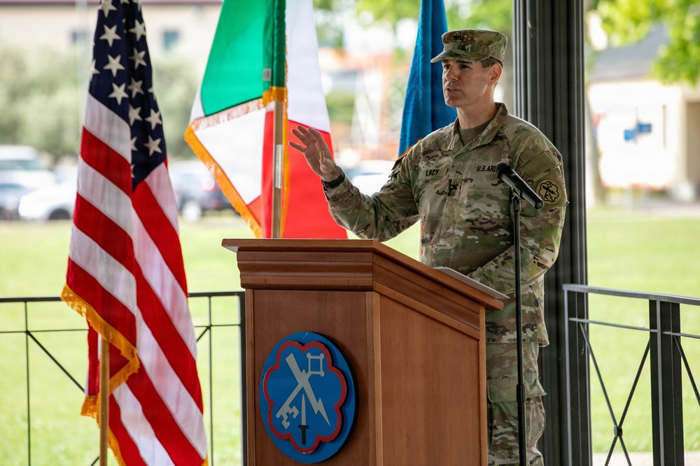 Change of Command Ceremony HHC, 207th Military Intelligence Brigade - Theater