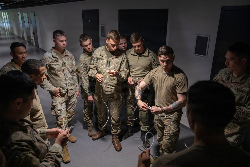 1st Battalion, 12th Cavalry Regiment Soldiers train Lithuanian cadets in demolition charges