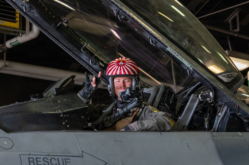 35 Fighter Wing pilots conduct flight operations to sustain readiness