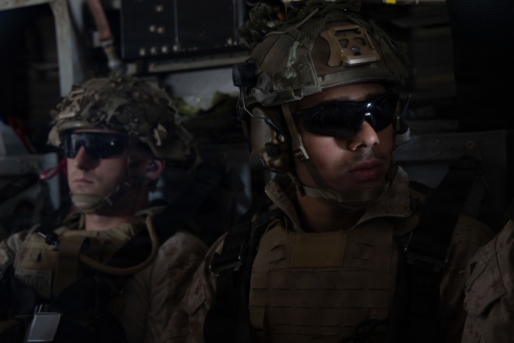 13th MEU Executes Tactical Recovery of Aircraft and Personnel