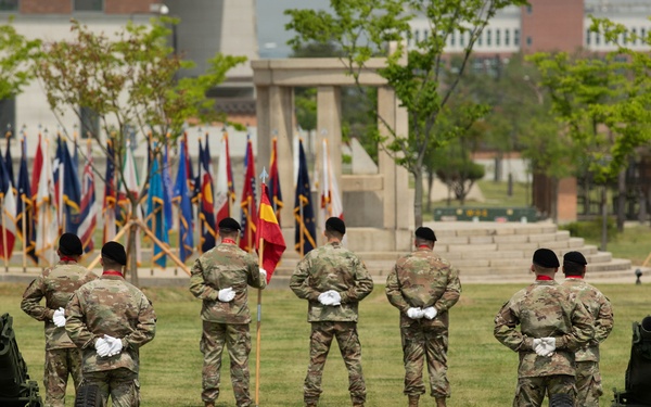 Memorial Day Ceremony and 21-Gun Salute held on Camp Humphreys