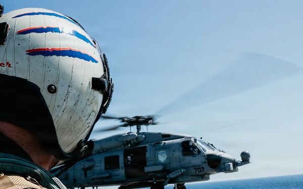 George Washington Commanding Officer Conducts Flight Operations
