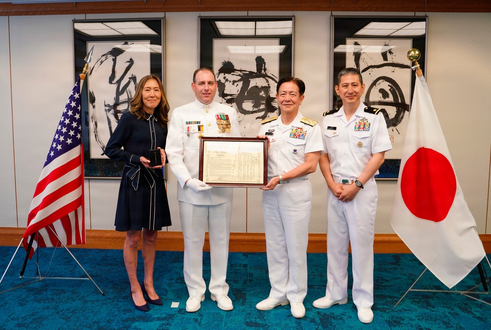 CMC Kaszubowski Receives Commendation from JMSDF