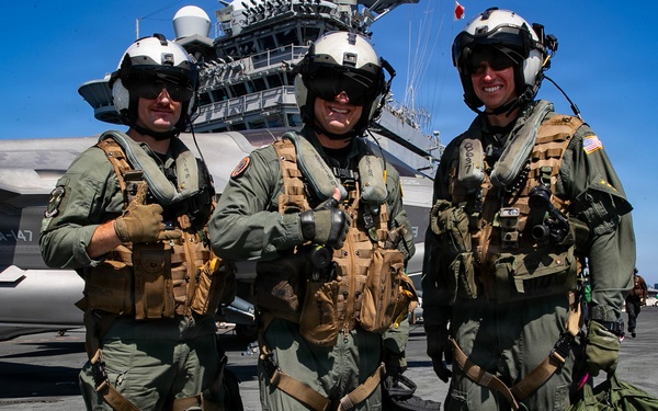 George Washington Commanding Officer Conducts Flight Operations