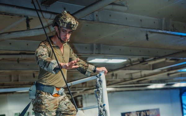 George Washington Conducts Fast Rope Exercises