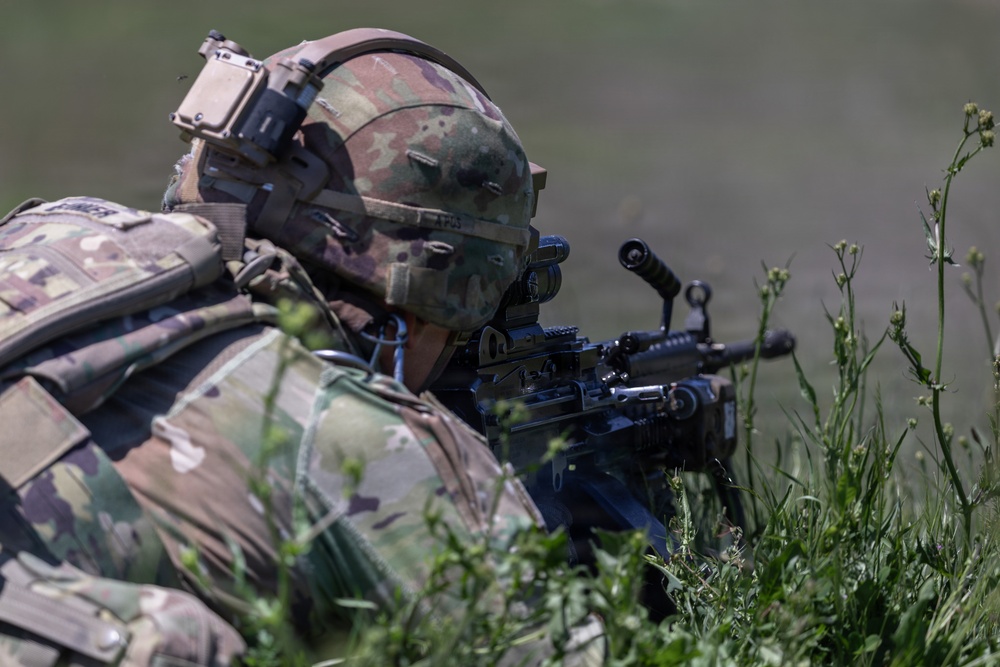 36th Infantry Regiment Soldiers refine tactical skills during live-fire exercise