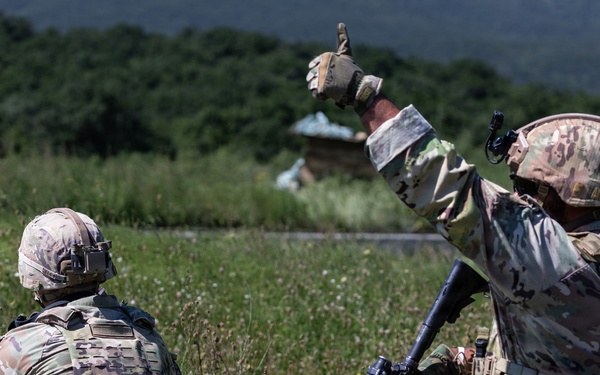 36th Infantry Regiment Soldiers refine tactical skills during live-fire exercise