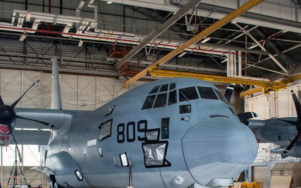 Beating the clock: FRCE rapid repair team keeps C-130 on schedule