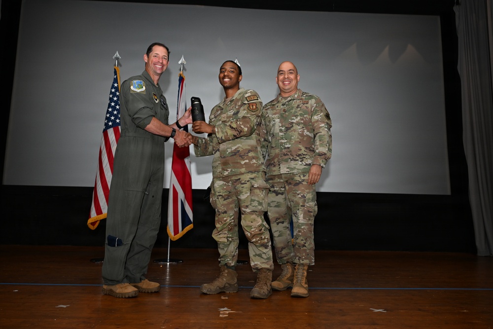48 FW celebrates 1st quarter awards