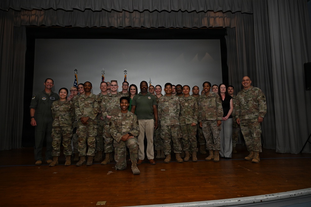 48 FW celebrates 1st quarter awards