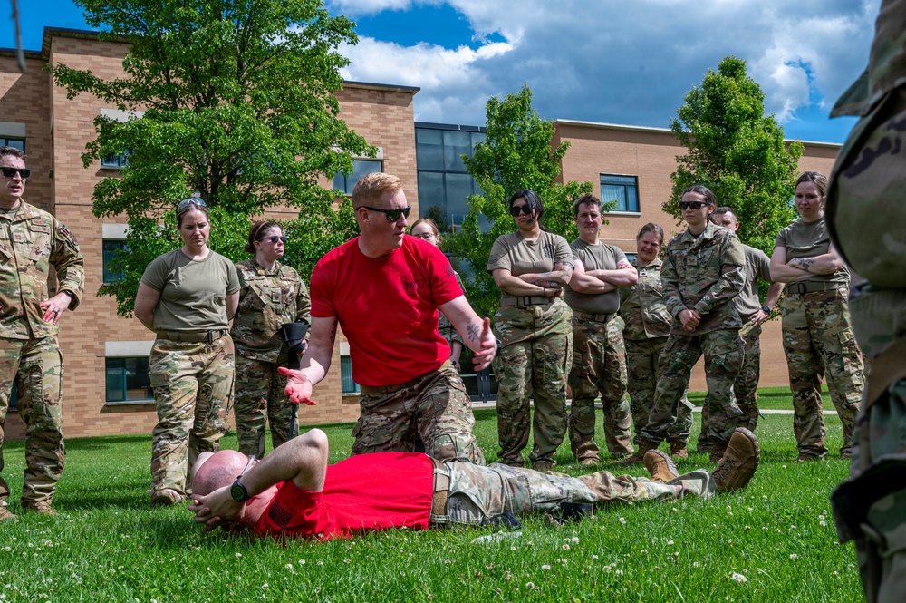911th AES Airmen build lifesaving skills during TCCC course