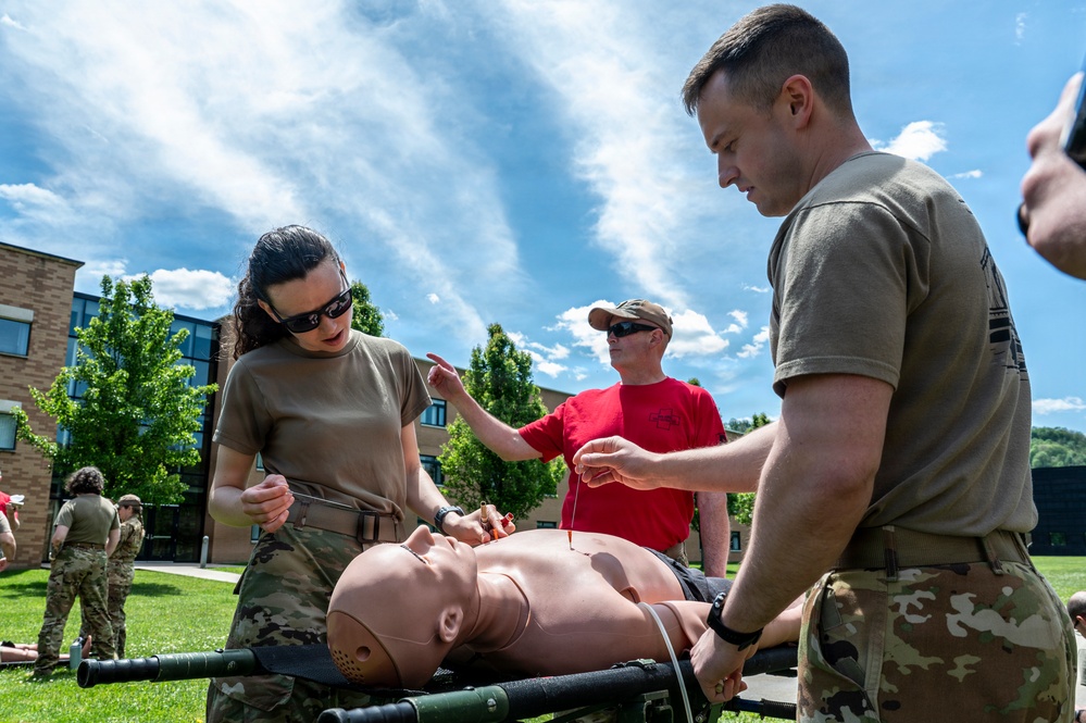 911th AES Airmen build lifesaving skills during TCCC course