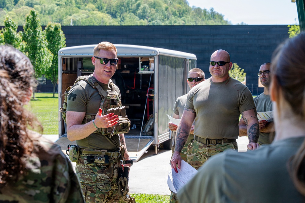 911th AES Airmen build lifesaving skills during TCCC course