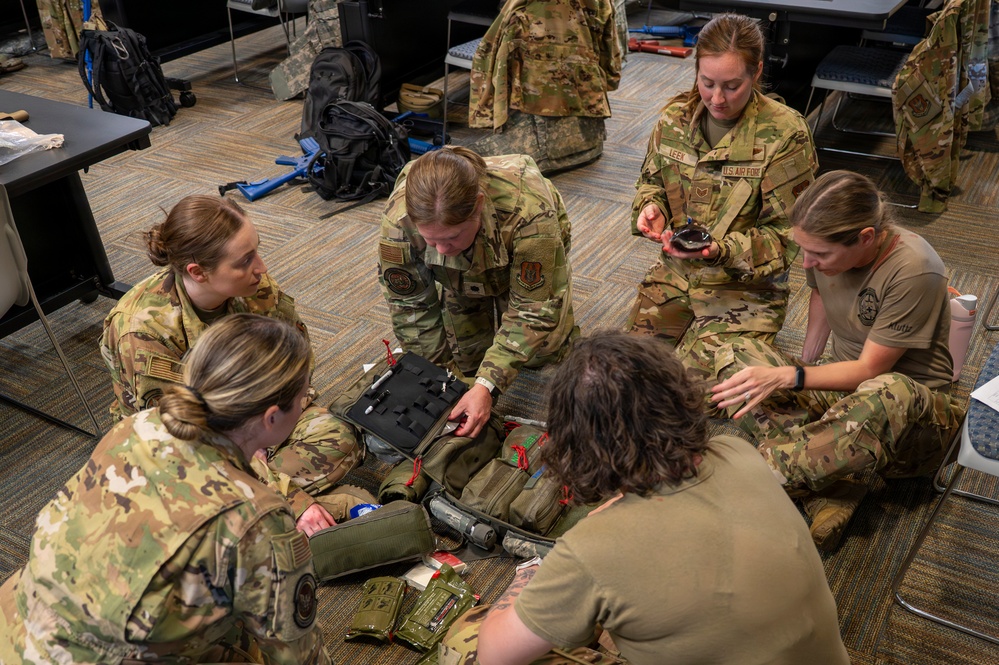 911th AES Airmen build lifesaving skills during TCCC course