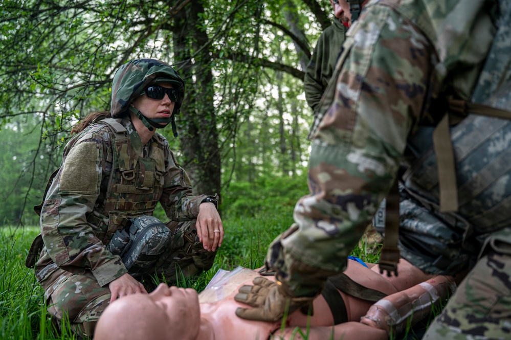 911th AES Airmen build lifesaving skills during TCCC course