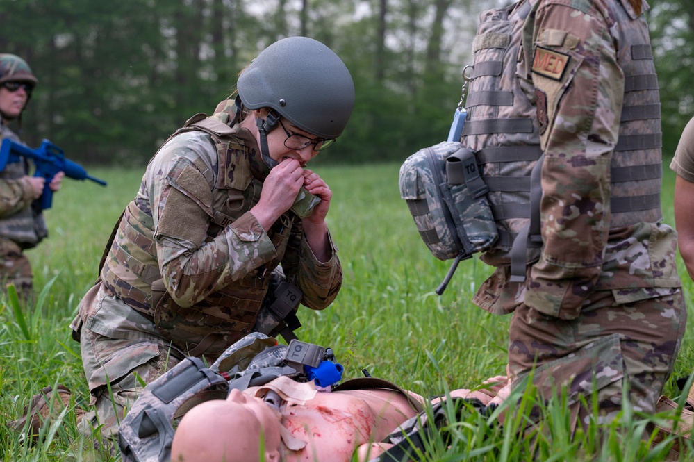 911th AES Airmen build lifesaving skills during TCCC course