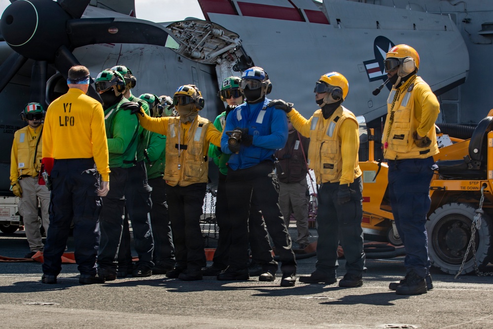 George Washington Sailors Conduct Mass Casualty Drill
