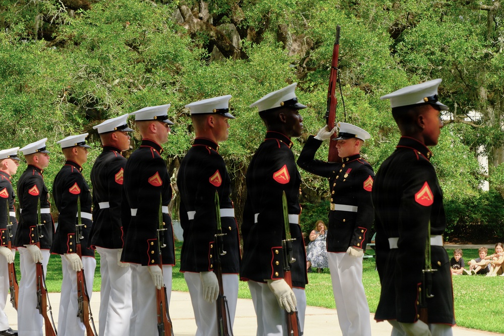 Service Members Participate in Military Friends and Family Day at Audubon Zoo during Sail 250 New Orleans