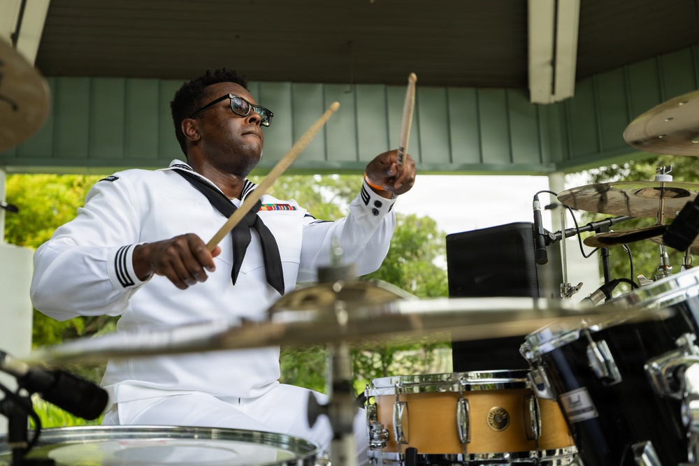 Service Members Participate in Military Friends and Family Day at Audubon Zoo during Sail 250 New Orleans