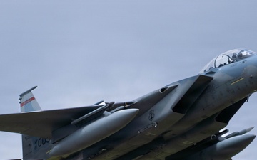 F-15 EX soars at the Oregon International Air Show