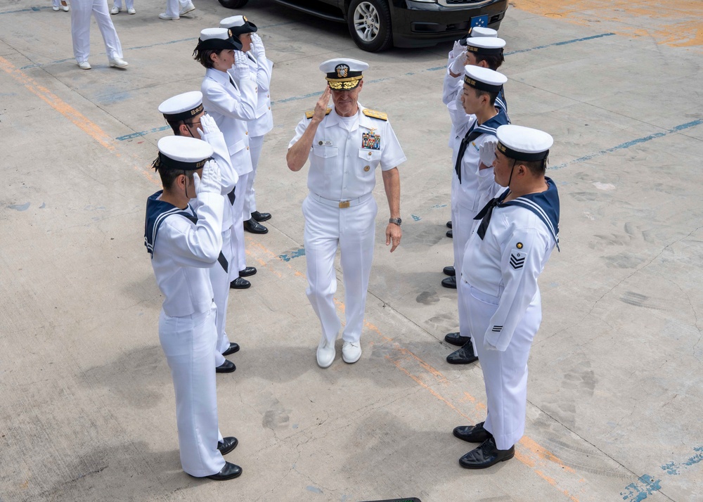 COMPACFLT visits the Japan Training Squadron's flagship JS Kashima