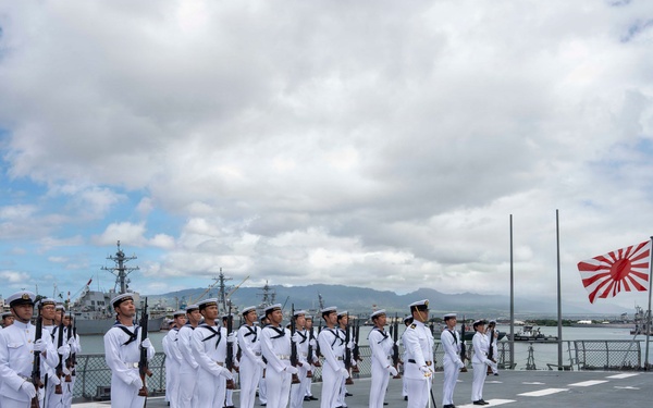 COMPACFLT visits the Japan Training Squadron's flagship JS Kashima