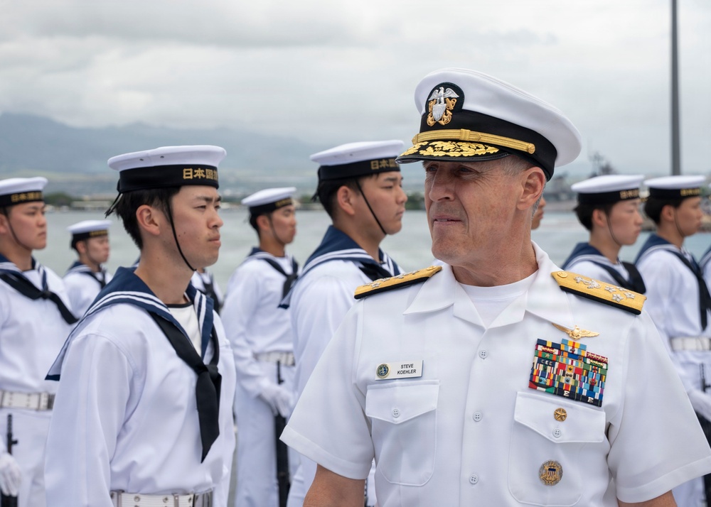 COMPACFLT visits the Japan Training Squadron's flagship JS Kashima