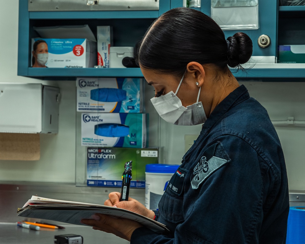 Ronald Reagan Sailors Conduct Dental Inspections