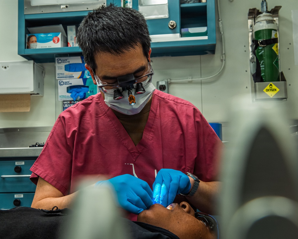 Ronald Reagan Sailors Conduct Dental Inspections