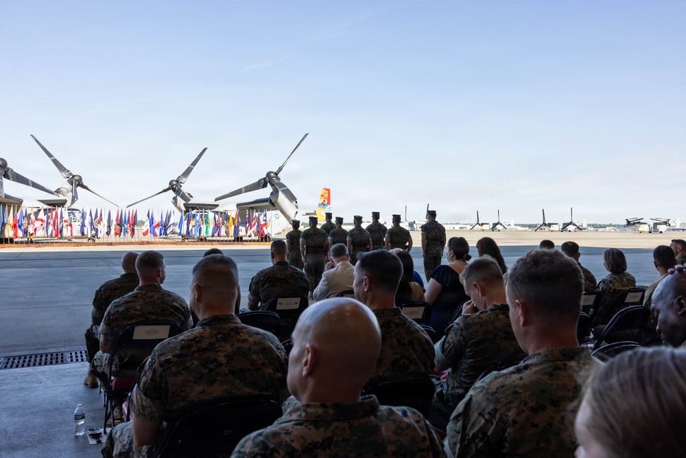 VMM-261 change of command ceremony