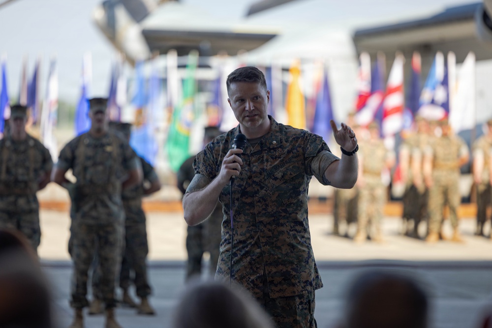 VMM-261 change of command ceremony