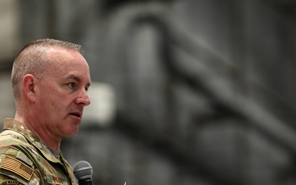 CMSAF discusses readiness, Airmen priorities during Eglin AFB all-call