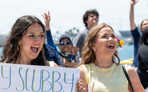 USS Ashland Returns to Naval Base San Diego
