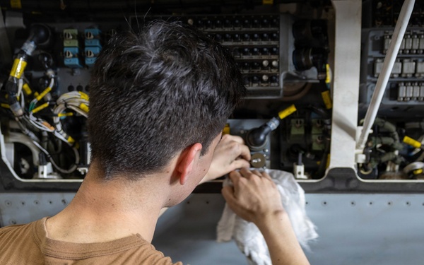 USS Abraham Lincoln Conducts Aircraft Maintenance