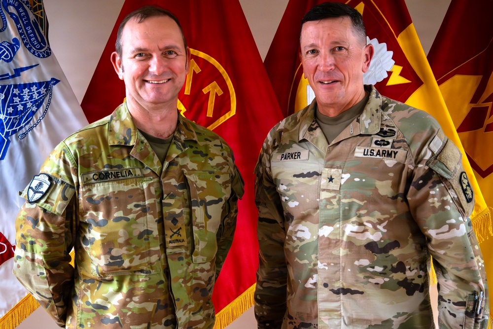 94th AAMDC CG meets with USARPAC DCG