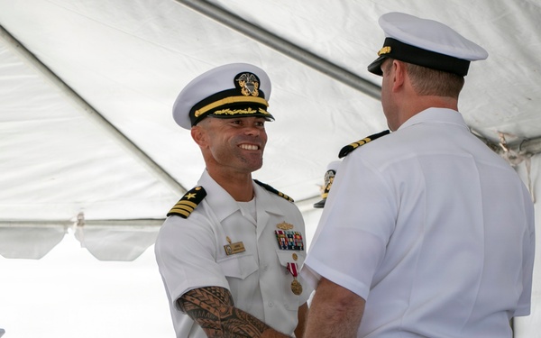 USS Oakland (LCS 24) Holds Change of Command Ceremony