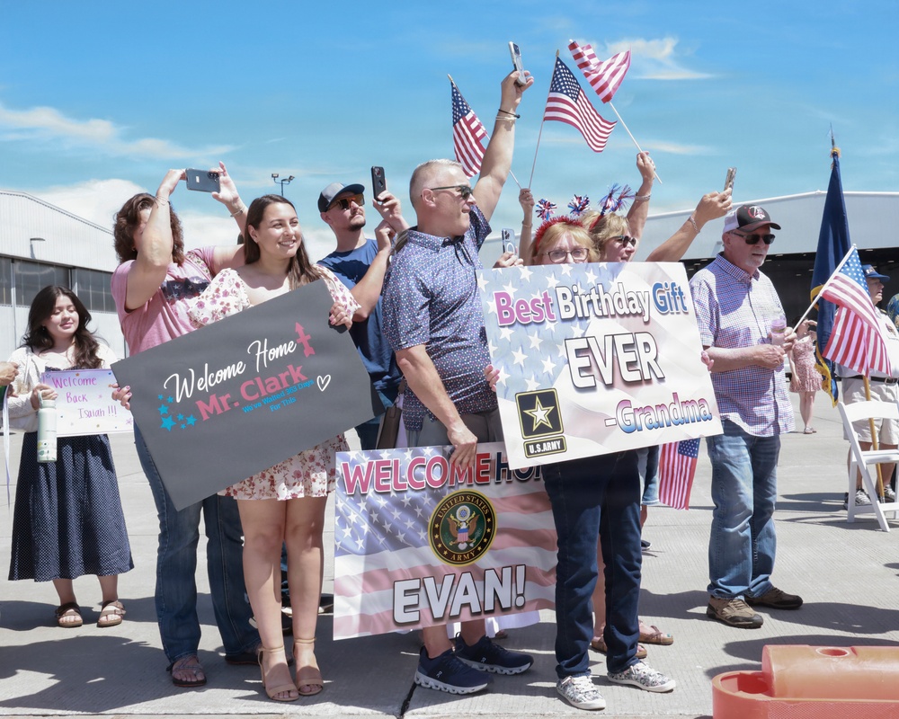 Wisconsin National Guard Soldiers return from year long mobilization