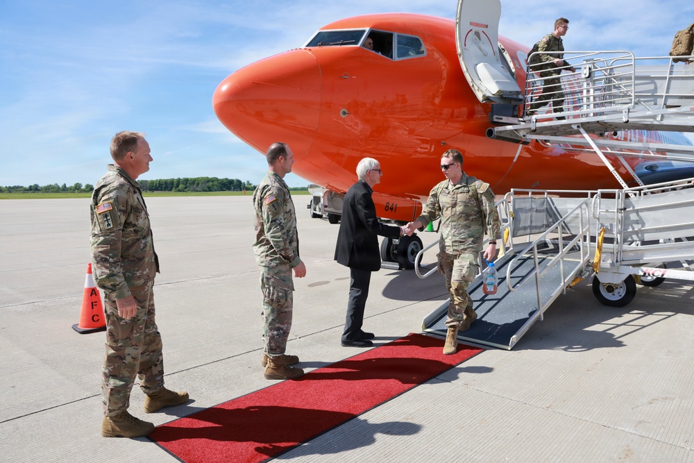 Wisconsin National Guard Soldiers return from yearlong mobilization