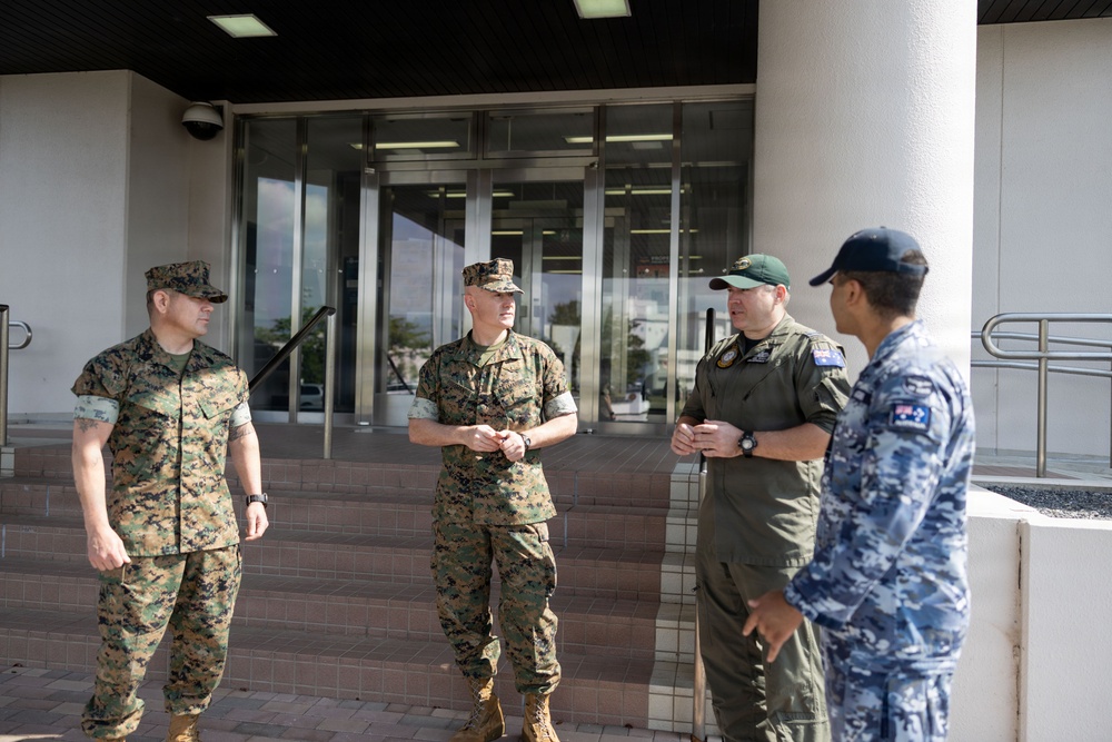 Australian ambassador-designate to Japan visits MCAS Iwakuni