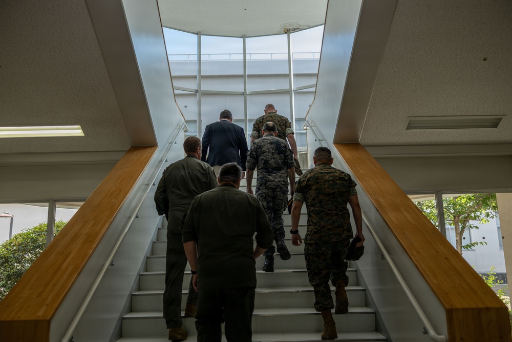 Australian ambassador-designate to Japan visits MCAS Iwakuni