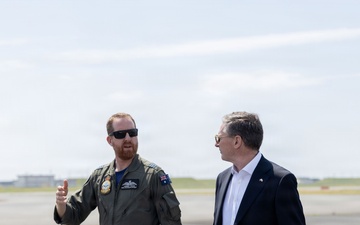 Australian ambassador-designate to Japan visits MCAS Iwakuni