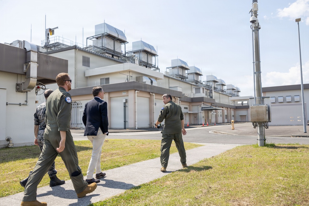 Australian ambassador-designate to Japan visits MCAS Iwakuni