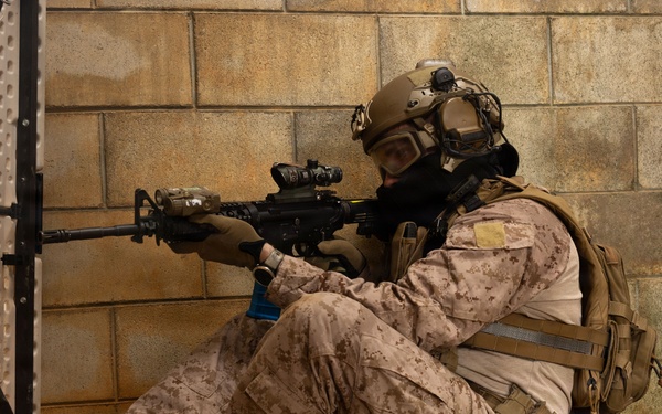 Marines with 2/8 Conduct Force on Force