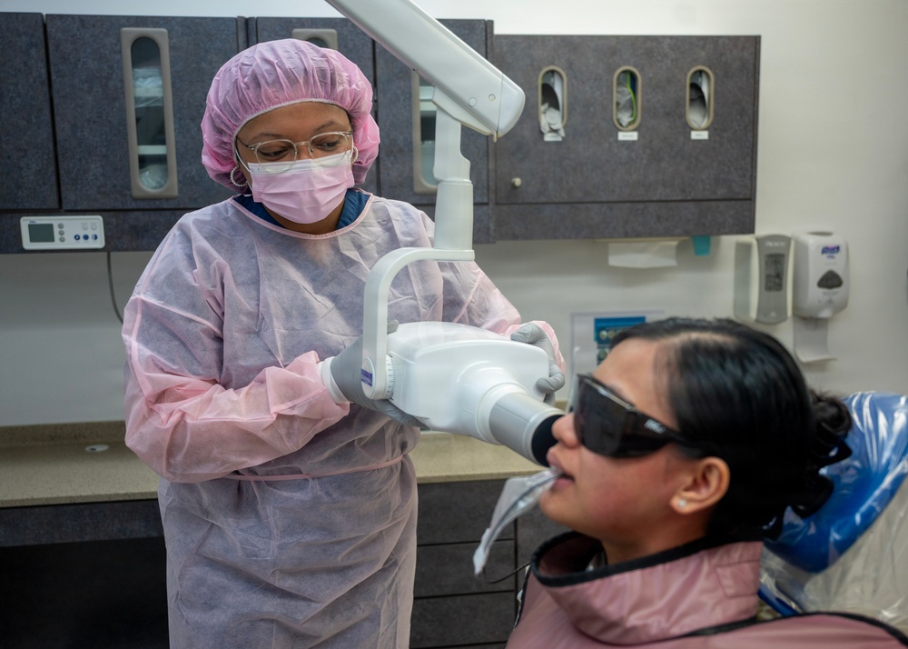 Osan dental program celebrates graduates