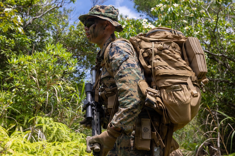 U.S. Marines from V3/7 Conduct Patrolling Exercise