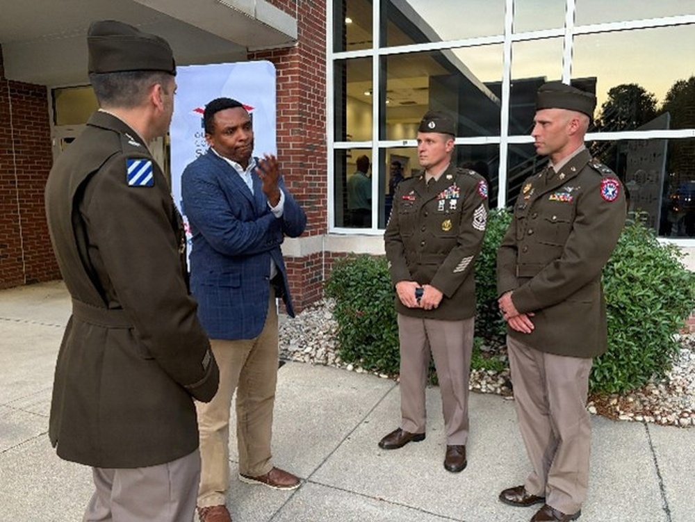 Congressman Don Davis Swears in Future Soldiers at Greenville Recruiting Company Event