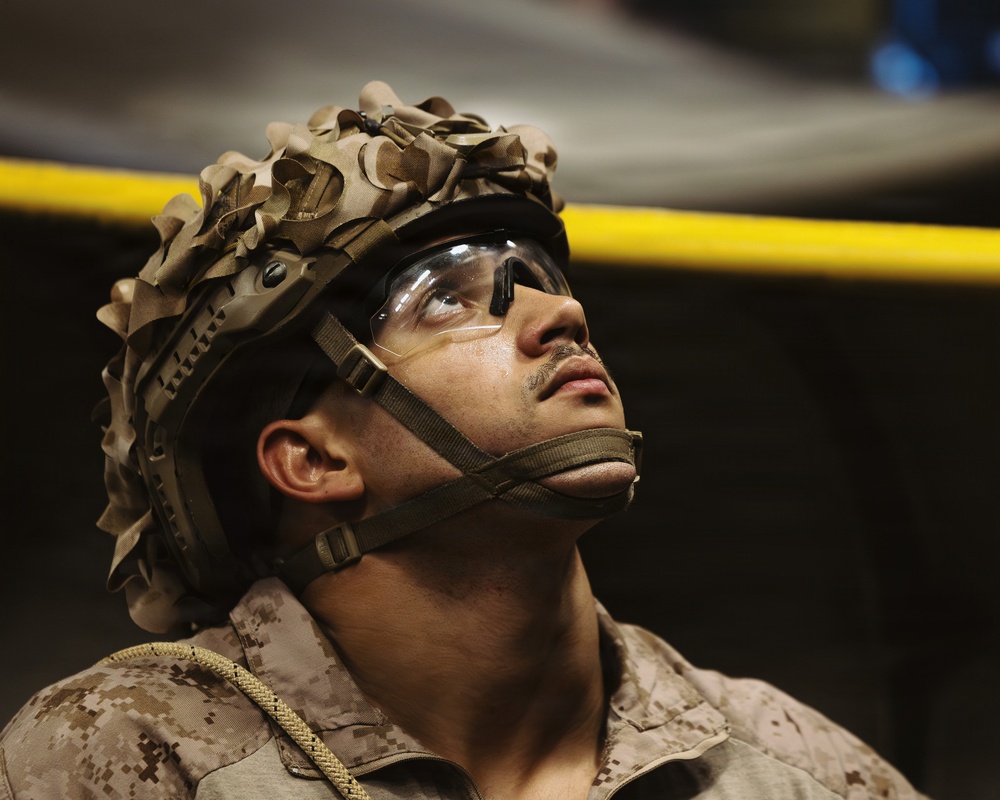 11th MEU Marines, Sailors Conduct Rappelling Training Aboard USS Boxer