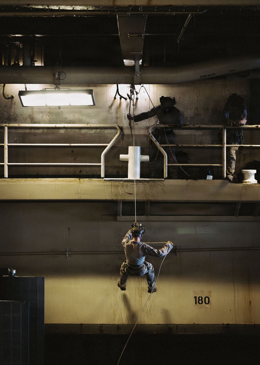 11th MEU Marines, Sailors Conduct Rappelling Training Aboard USS Boxer